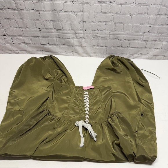 Nichole Lynel High-Waist Olive bubble Cargo Pants with Corset Waist Sz M - Picture 11 of 11